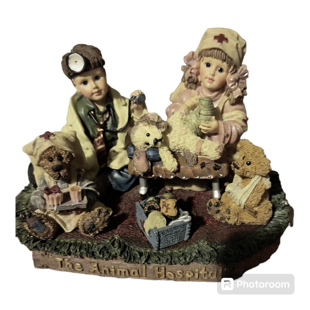 YESTERDAYS CHILD the Boyds Bear Collection "The Animal Hospital"